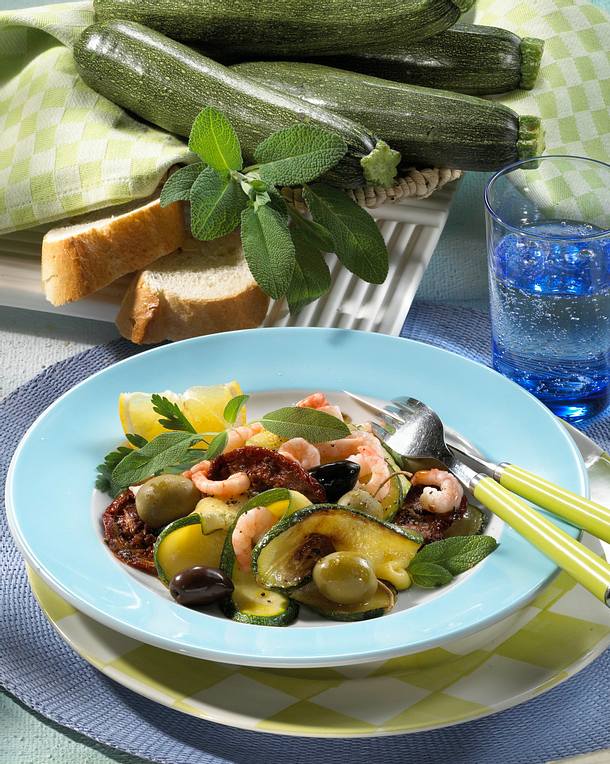 Geschmortes Zucchini-Gemüse Rezept | LECKER
