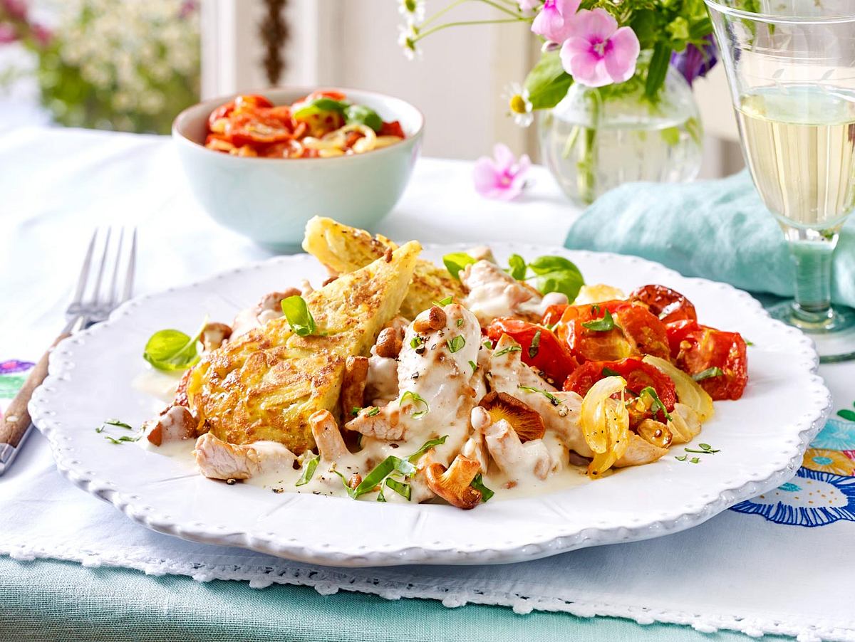 Geschnetzeltes Züricher Art mit Ofen-Tomatensalat Rezept