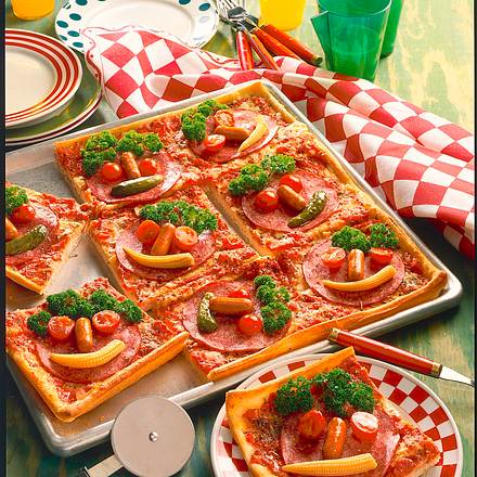 Gesichter-Pizza Rezept Gesichter-Pizza Rezept