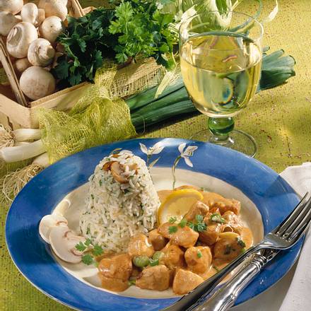 Gestürzter Pilz-Reis zu Putengulasch Rezept Gestürzter Pilz-Reis zu Putengulasch Rezept