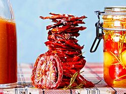 Getrocknete Tomaten lagern - Foto: House of Food / Food Experts KG