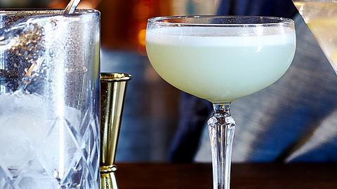 Gin Silver Fizz Rezept - Foto: House of Food / Bauer Food Experts KG