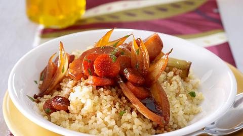 Glasiertes Gemüse mit Bulgur Rezept - Foto: House of Food / Bauer Food Experts KG