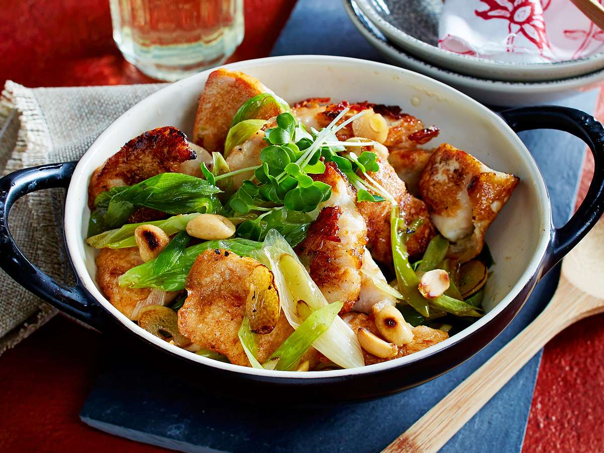 Glasiertes Huhn in Hoisin-Soße aus dem Wok Rezept