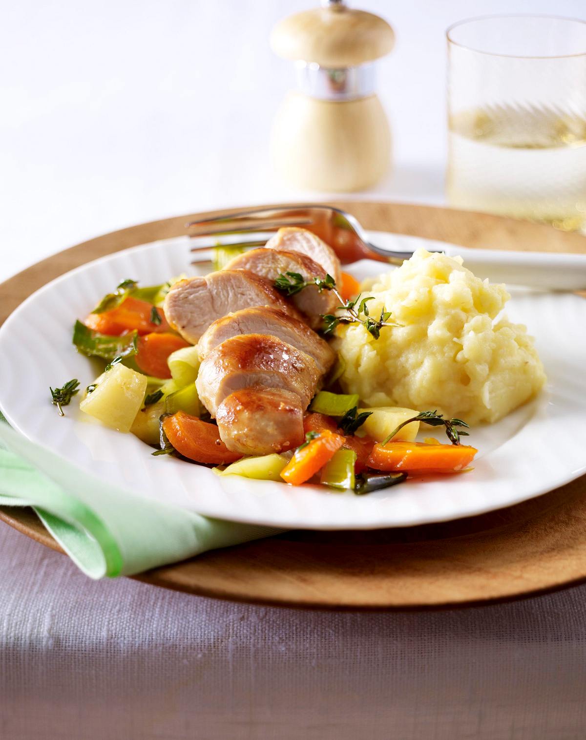 Glasiertes Suppengemüse zu Hähnchenfilet Rezept