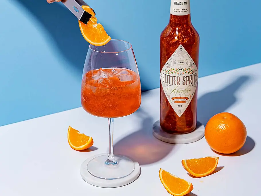 Glitter Spritz servieren Glitter Spritz servieren
