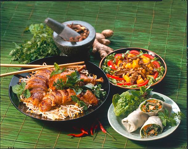 Glücksrollen mit Garnelenfüllung (Vietnam) Rezept Glücksrollen mit Garnelenfüllung (Vietnam) Rezept