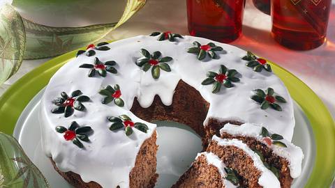 Glühweinkuchen mit Zitronenguss Rezept - Foto: Maass
