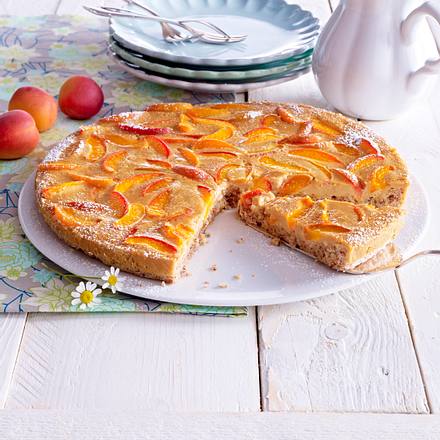 Glutenfreie Aprikosen-Tarte mit Karamell-Verzierung Rezept Glutenfreie Aprikosen-Tarte mit Karamell-Verzierung Rezept