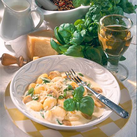 Gnocchi in Basilikum-Sahne Rezept