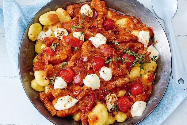 Gnocchi in Tomaten-Mascarpone-Soße Rezept Gnocchi in Tomaten-Mascarpone-Soße Rezept