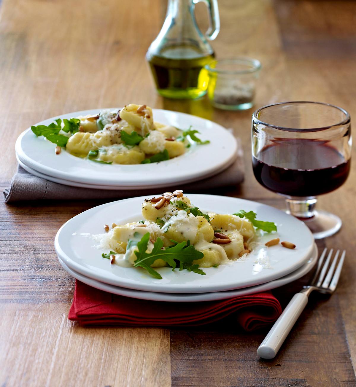 Gnocchi mit Käse-Rucola-Soße Rezept