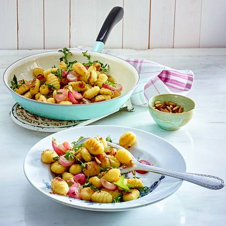 Gnocchi mit Radieschen und Rucol Rezept Gnocchi mit Radieschen und Rucol Rezept