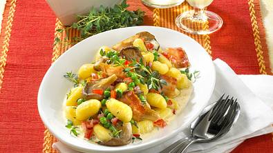 Gnocchi mit Speck-Sahne-Soße Rezept - Foto: LECKER @ Bauer Media Group