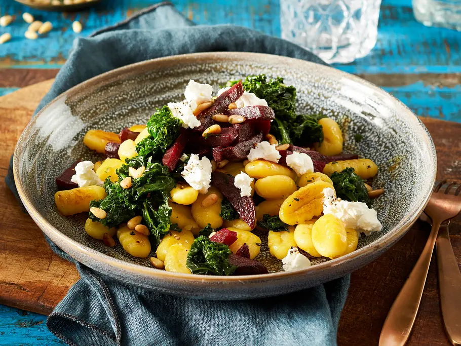 Gnocchi-Rote-Bete-Pfanne mit Grünkohl Rezept