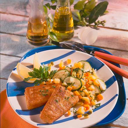 Goldbarschfilet und Salat Rezept