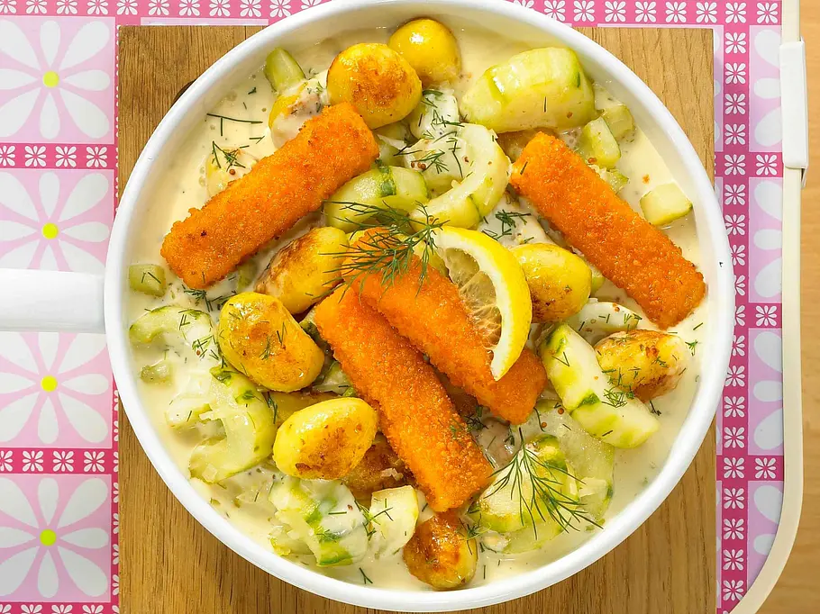 Golden Schmorpfanne mit Fish-’n’-Chips-Topping Rezept Golden Schmorpfanne mit Fish-’n’-Chips-Topping Rezept