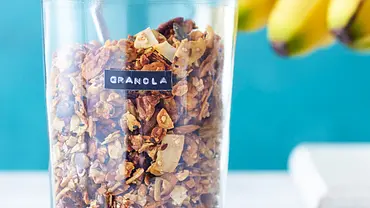 Granola ohne Zucker Rezept - Foto: LECKER @ Bauer Media Group Granola ohne Zucker Rezept - Foto: LECKER @ Bauer Media Group