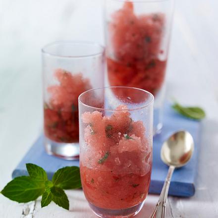 Grapefruit-Ingwer-Granité mit Orangenlikör Rezept