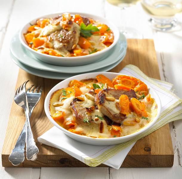 Gratinerte Schweinefilet-Möhren-Pfännchen Rezept Gratinerte Schweinefilet-Möhren-Pfännchen Rezept