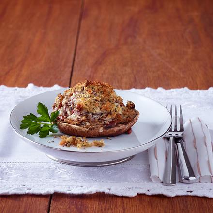 Gratinierte Champignons mit Ziegenkäse und Pinienkernen Rezept Gratinierte Champignons mit Ziegenkäse und Pinienkernen Rezept