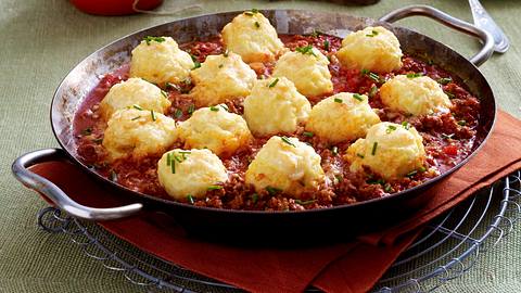Gratinierte Knödel in Hack-Tomatensoße Rezept - Foto: House of Food / Bauer Food Experts KG