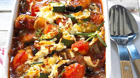 Gratinierte Ratatouille mit Feta Rezept - Foto: House of Food / Bauer Food Experts KG