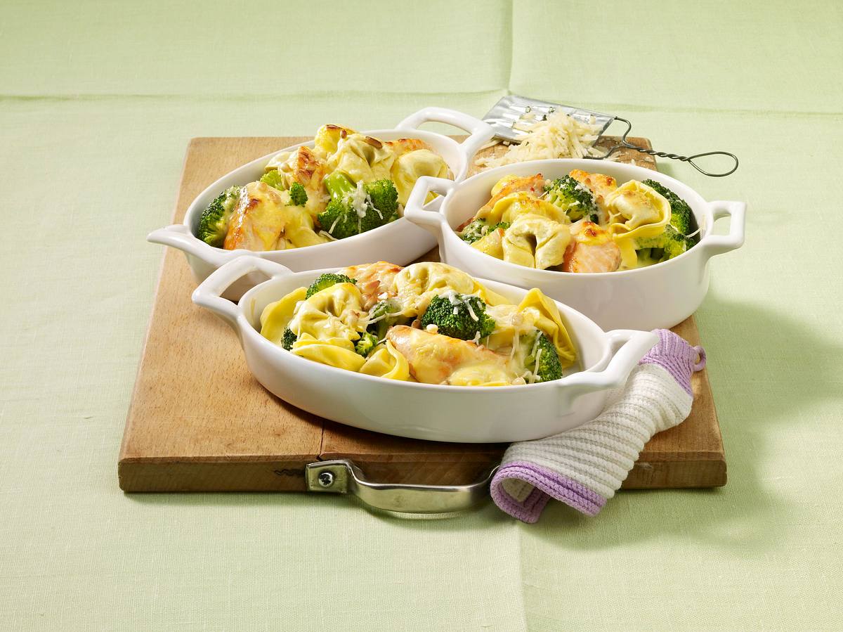 Gratinierte Tortellini-Töpfchen Rezept