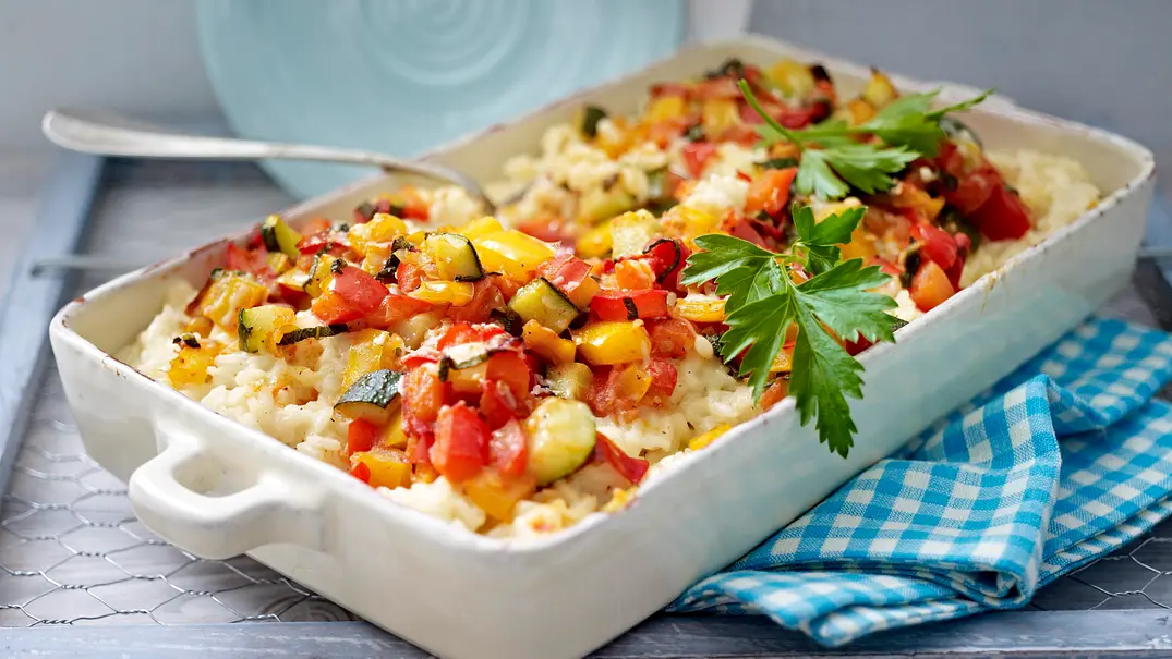 Gratinierter Ratatouille-Risotto Rezept - Foto: LECKER @ Bauer Media Group