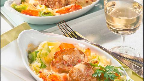 Gratiniertes Filet auf Spitzkohl Rezept - Foto: House of Food / Bauer Food Experts KG