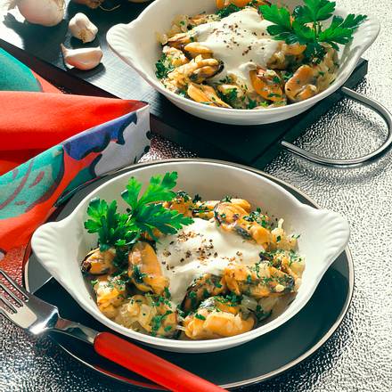 Gratiniertes Muschel-Pfännchen Rezept Gratiniertes Muschel-Pfännchen Rezept