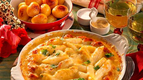 Gratiniertes Spargelragout Rezept - Foto: House of Food / Bauer Food Experts KG