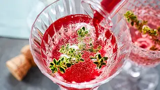 Grenadine-Spritz Rezept - Foto: LECKER @ Bauer Media Group Grenadine-Spritz Rezept - Foto: LECKER @ Bauer Media Group