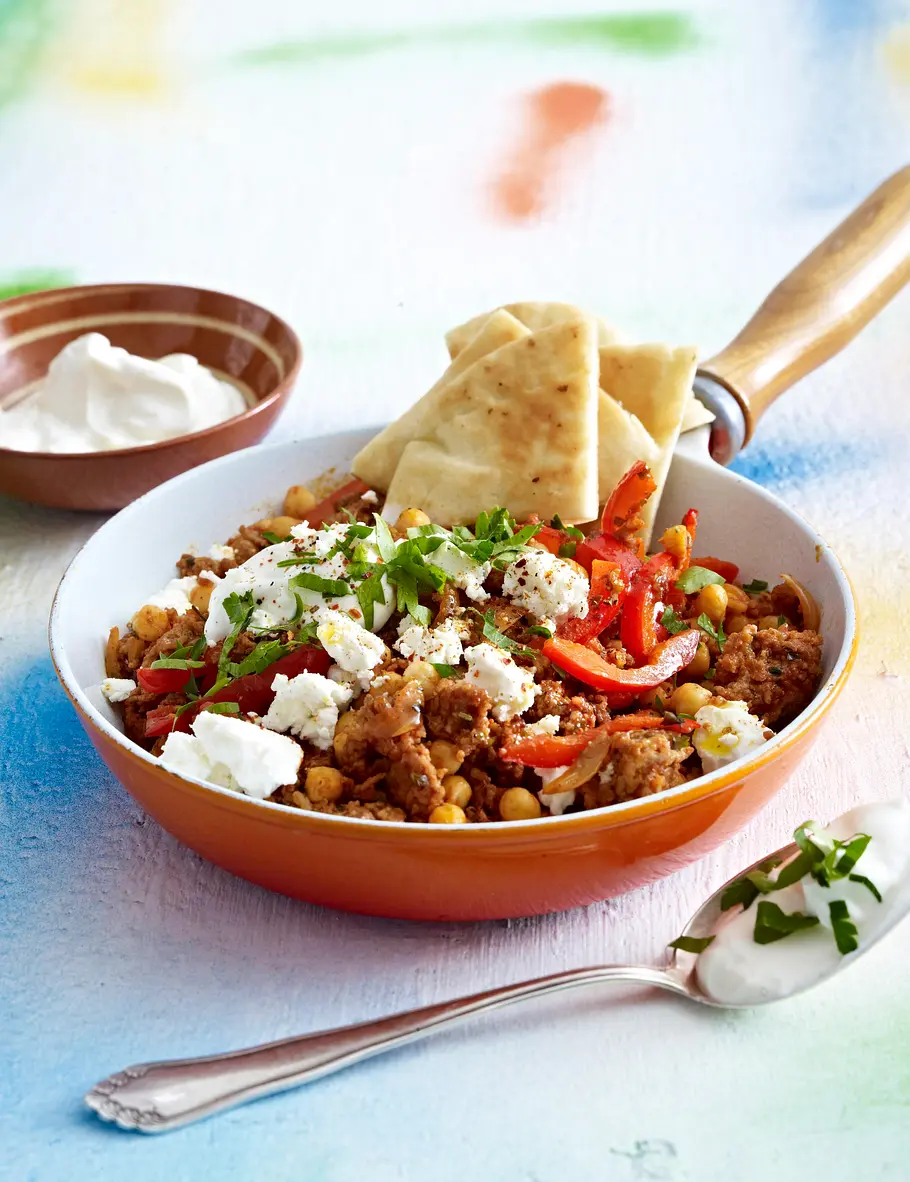 Griechische Hackpfanne mit Feta Rezept Griechische Hackpfanne mit Feta Rezept