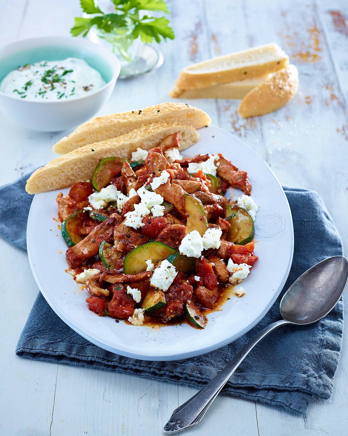 Griechisches Geschnetzeltes mit Feta Rezept