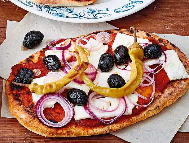 Griechisches Pizza-Naan-Brot Rezept Griechisches Pizza-Naan-Brot Rezept