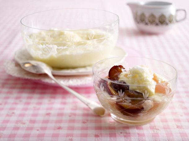 Grießbrei mit Pflaumenkompott Rezept Grießbrei mit Pflaumenkompott Rezept