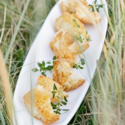 Grillgemüse mit warmem Ziegenkäse und Ofenbrot Rezept Grillgemüse mit warmem Ziegenkäse und Ofenbrot Rezept