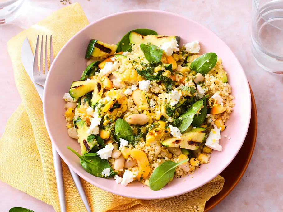 Grillsalat mit Basilikum-Öl Rezept Grillsalat mit Basilikum-Öl Rezept