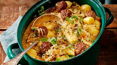 Großmutters Sauerkrauttopf - Foto: LECKER @ Bauer Media Group