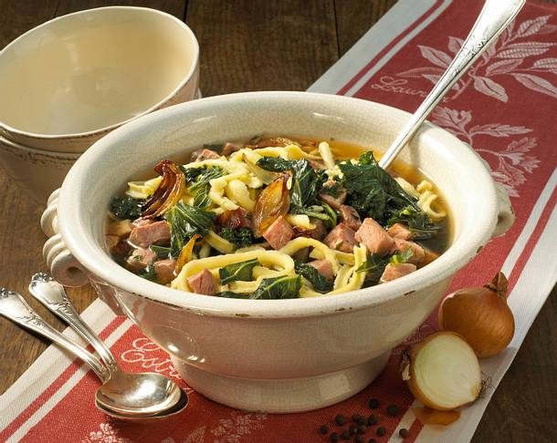 Grünkohl-Eintopf mit Spätzle Rezept Grünkohl-Eintopf mit Spätzle Rezept