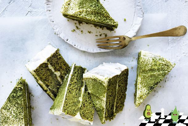 Grüntee-Avocado-Match mit weißer Schokomousse Rezept Grüntee-Avocado-Match mit weißer Schokomousse Rezept