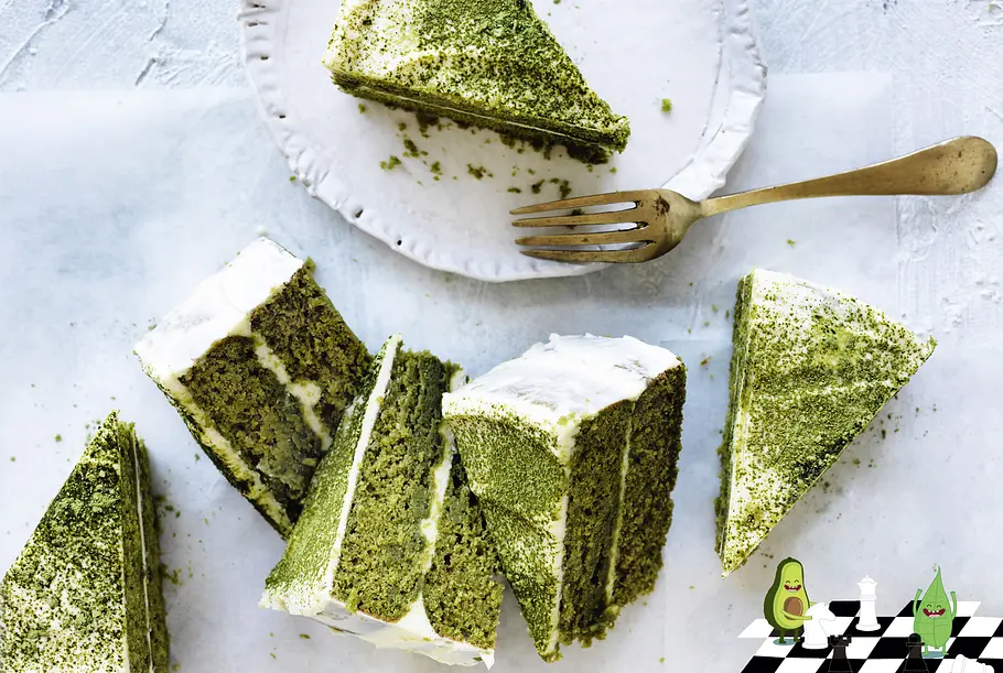 Grüntee-Avocado-Match mit weißer Schokomousse Rezept Grüntee-Avocado-Match mit weißer Schokomousse Rezept
