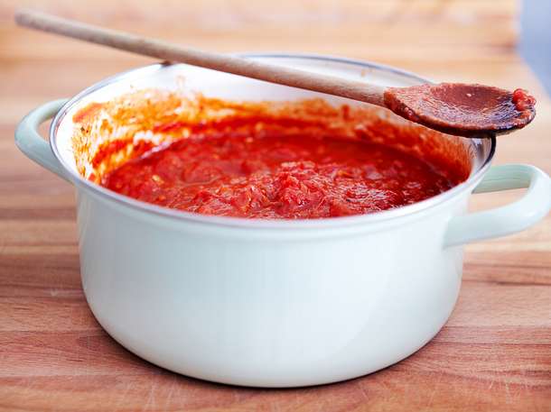 Grundrezept Tomatensoße Rezept | LECKER