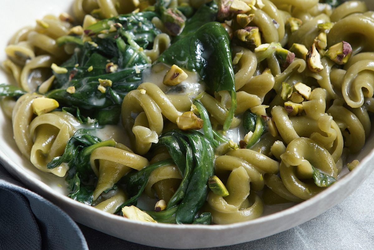 Grüne Pasta mit Blauschimmelkäse Rezept