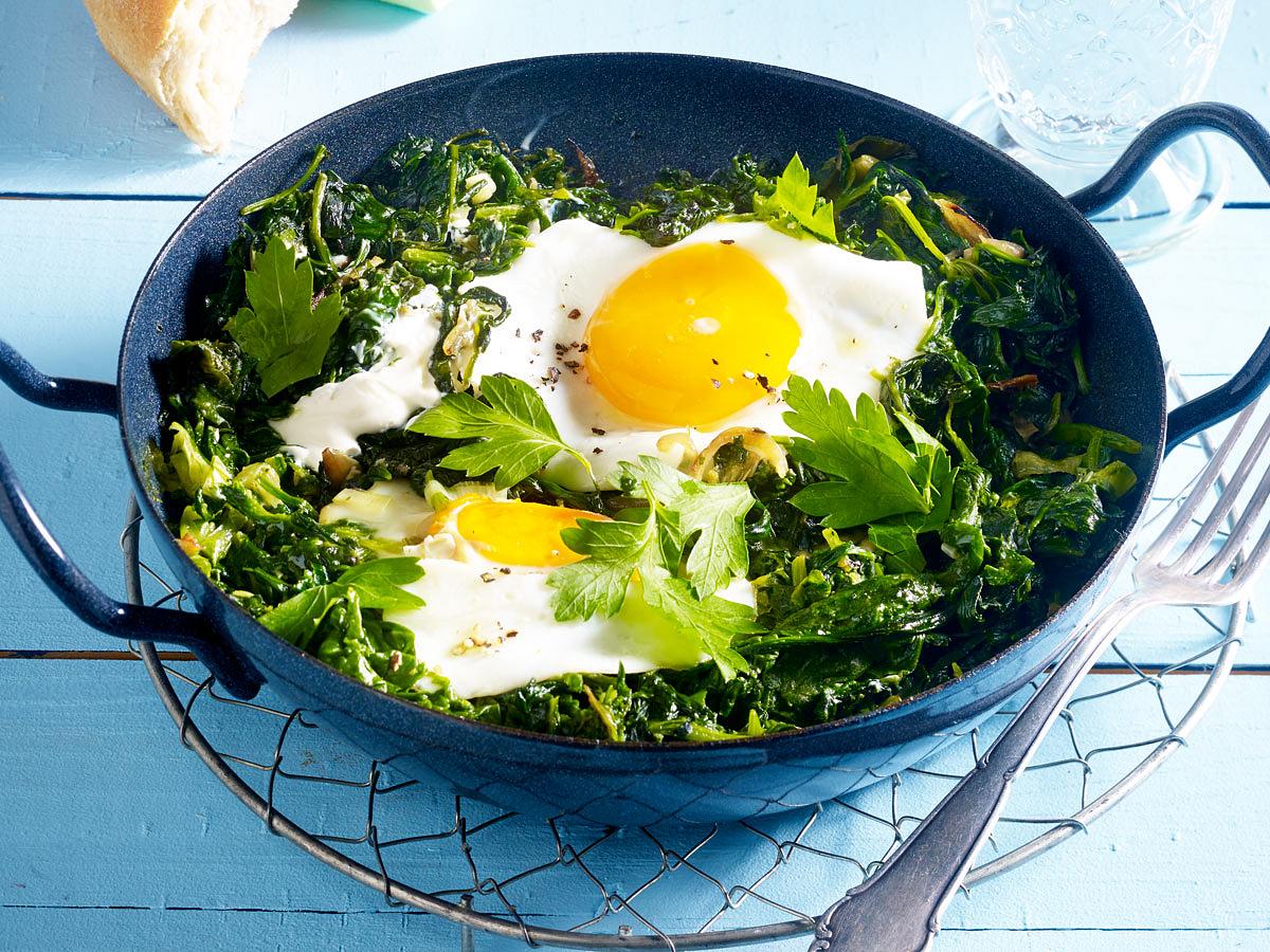 Grüne Shakshuka mit Spinat Rezept