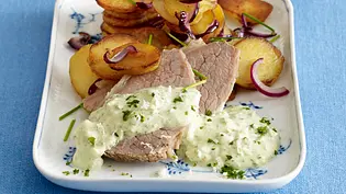 Grüne Soße mit Tafelspitz und Bratkartoffeln Rezept - Foto: LECKER @ Bauer Media Group Grüne Soße mit Tafelspitz und Bratkartoffeln Rezept - Foto: LECKER @ Bauer Media Group