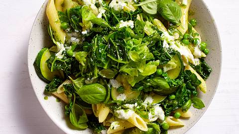 Grüne Welle - Pasta mit Wirsing und Kräuter-Ricotta Rezept - Foto: House of Food / Bauer Food Experts KG