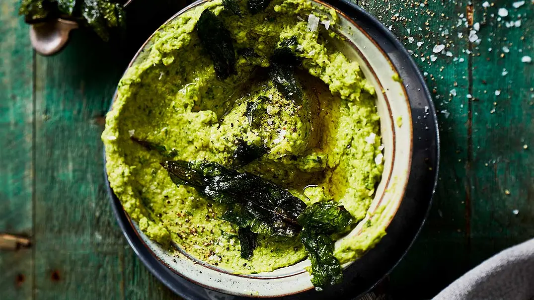 Grüner Hummus Rezept - Foto: LECKER @ Bauer Media Group