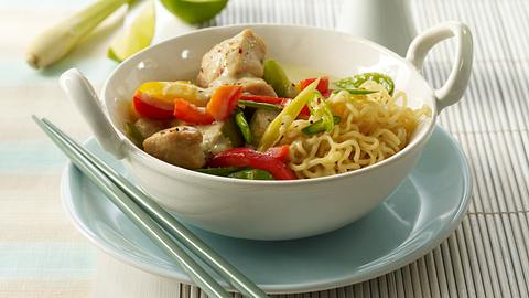 Grünes Thai-Curry Rezept - Foto: House of Food / Bauer Food Experts KG